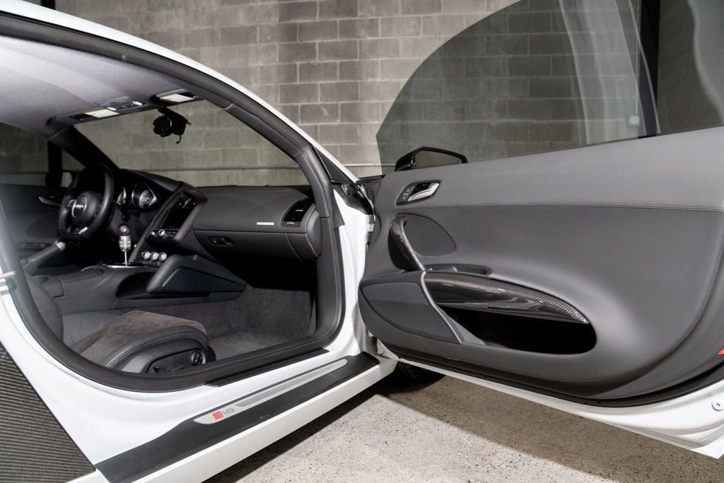 Audi R8 photo 22