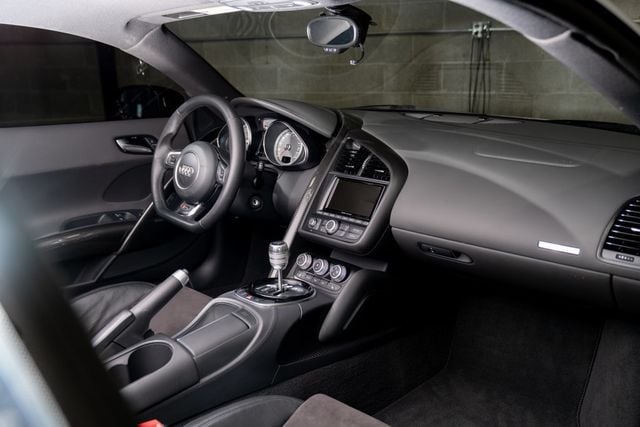 2015 Audi R8 2dr Coupe Manual quattro V8 - 23081689 - 24