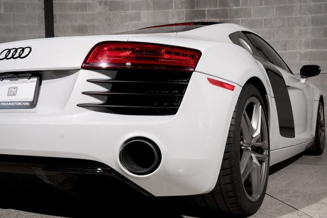 2015 Audi R8 2dr Coupe Manual quattro V8 - 23081689 - 30