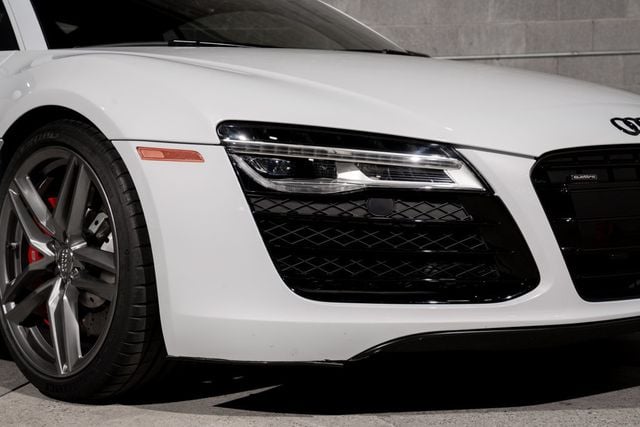 2015 Audi R8 2dr Coupe Manual quattro V8 - 23081689 - 44