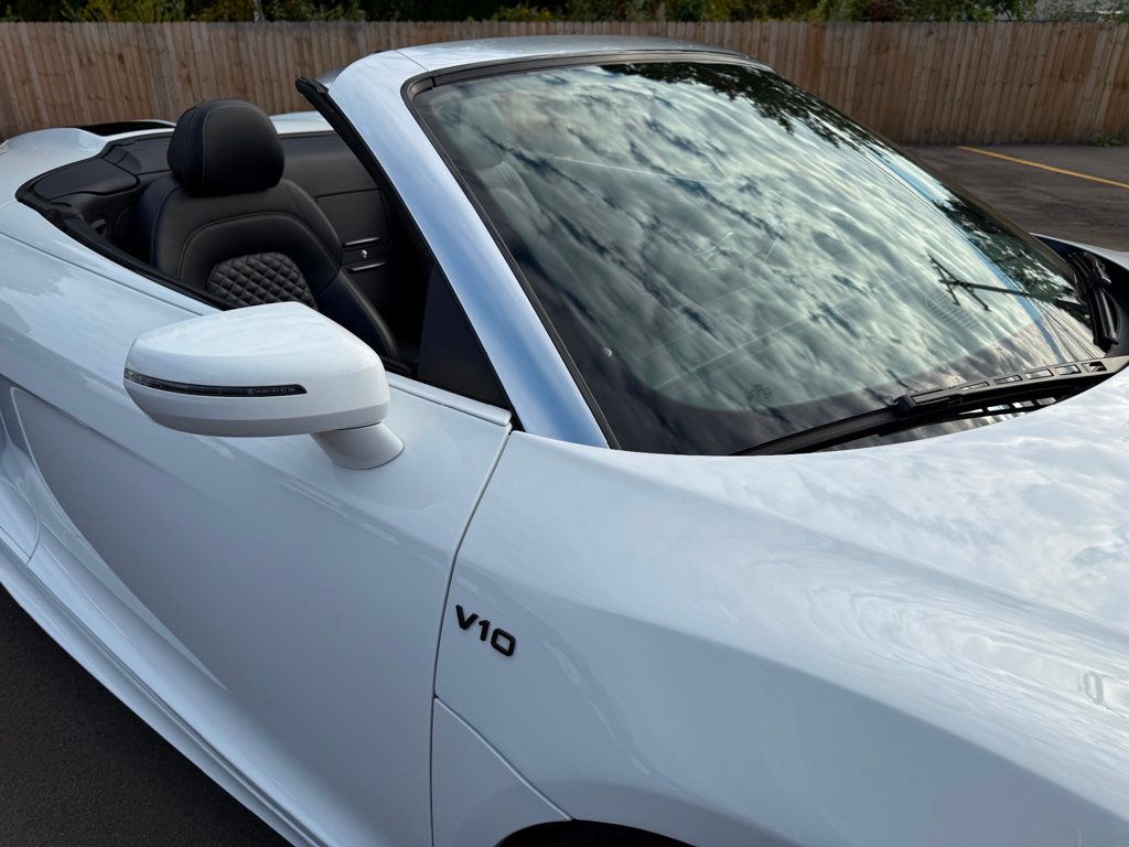 2015 Audi R8 Quattro Spyder V10 photo 14