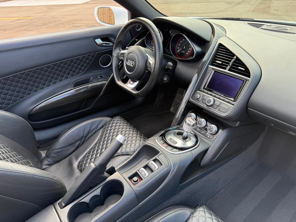 2015 Audi R8 Quattro Spyder V10 photo 27