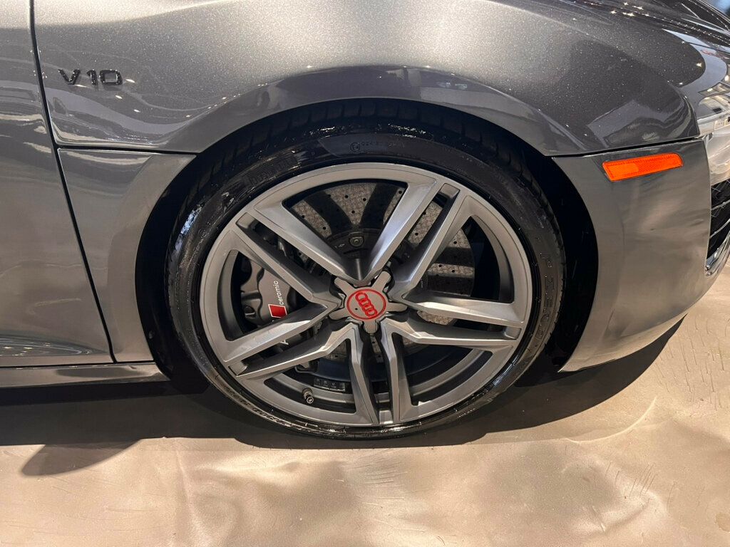 2015 Audi R8 Spyder Carbon/DiamondStitch/SportExhaust/BlackOpticPkg/FullNappaLeather - 22997658 - 16