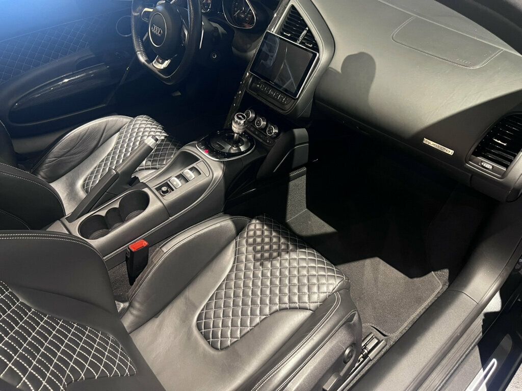 2015 Audi R8 Spyder Orig.MSRP$211,750/R8Spyder/BlackOpticPkg/DiamondStitchPkg/B&O - 23078679 - 13