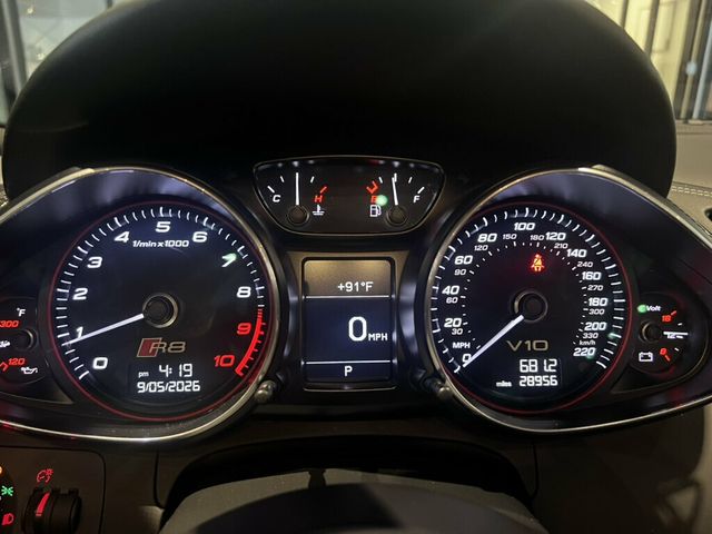2015 Audi R8 Spyder Orig.MSRP$211,750/R8Spyder/BlackOpticPkg/DiamondStitchPkg/B&O - 23078679 - 24