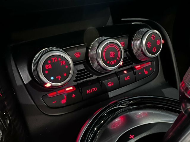 2015 Audi R8 Spyder Orig.MSRP$211,750/R8Spyder/BlackOpticPkg/DiamondStitchPkg/B&O - 23078679 - 25