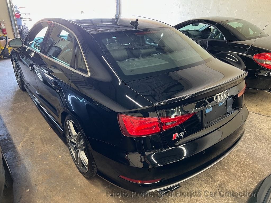 2015 Audi S3 Prestige photo 3