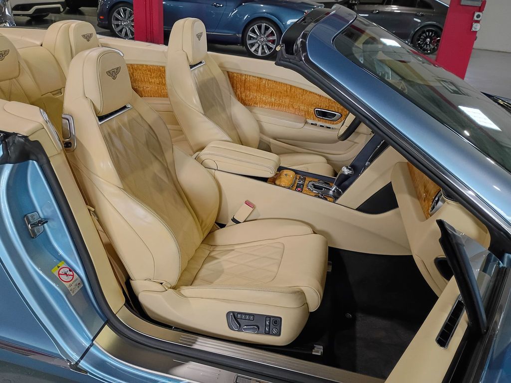 2015 Bentley Continental GT 2dr Convertible Mulliner Clean Carfax - 23091059 - 32