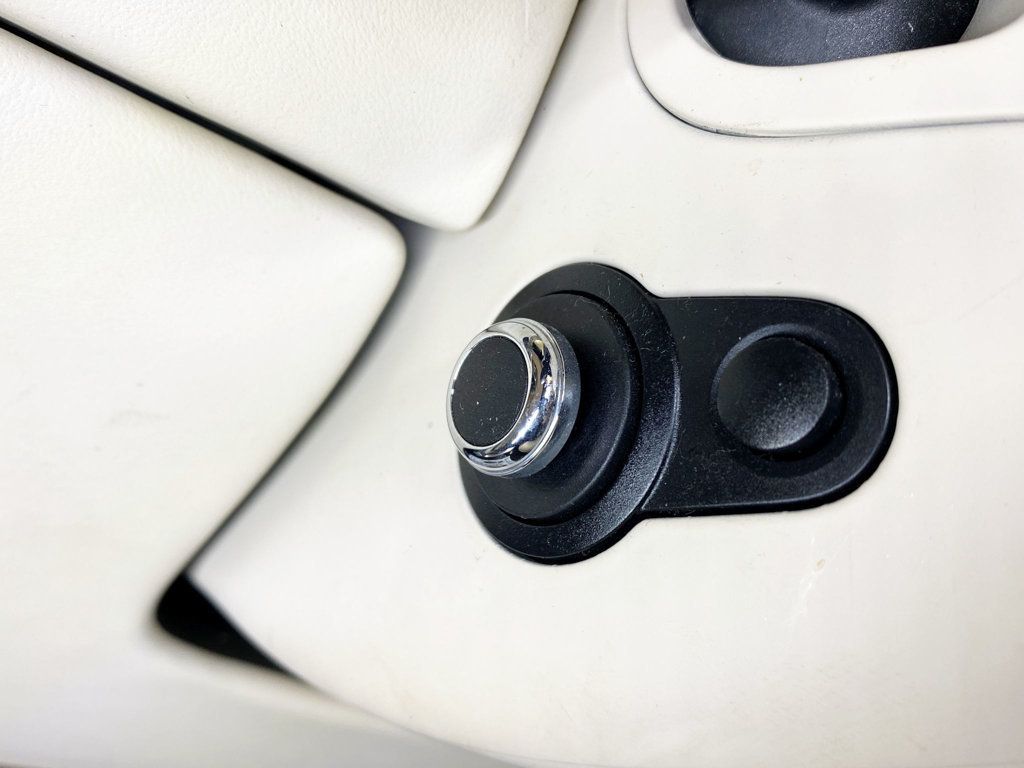 2015 Bentley Continental GT V8 S 2dr Convertible - 22967088 - 39