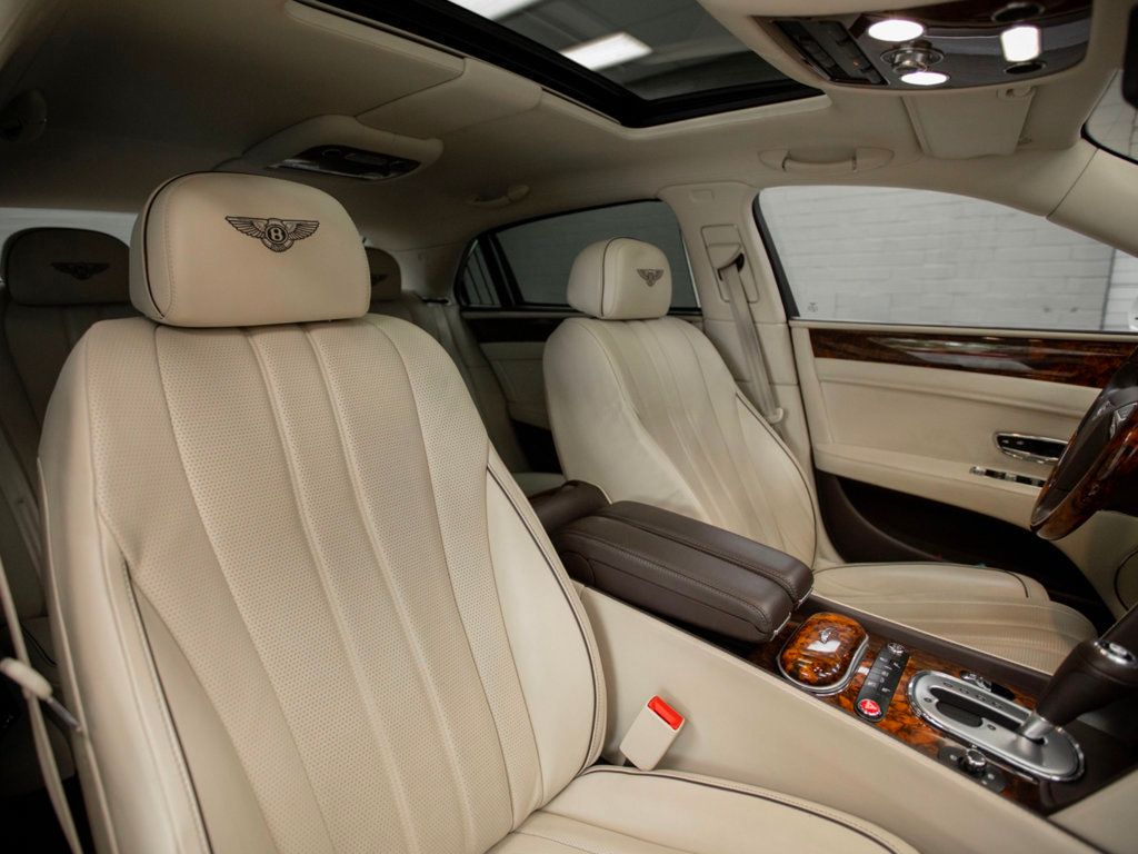 2015 Bentley Flying Spur V8 photo 27