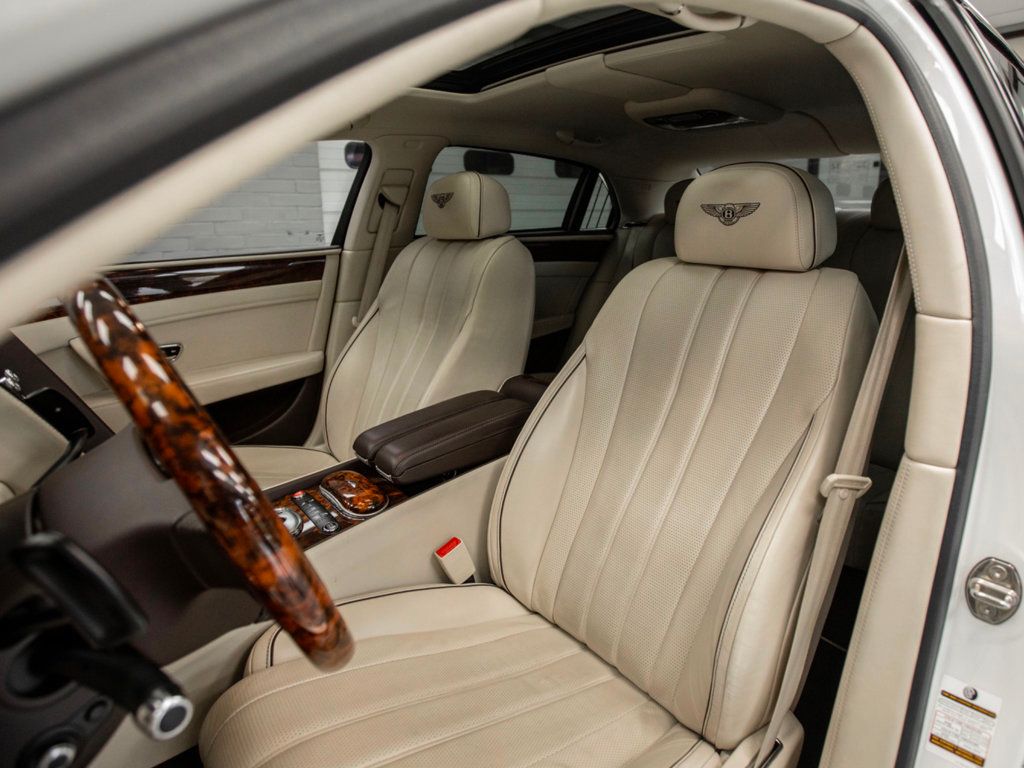 2015 Bentley Flying Spur V8 photo 29