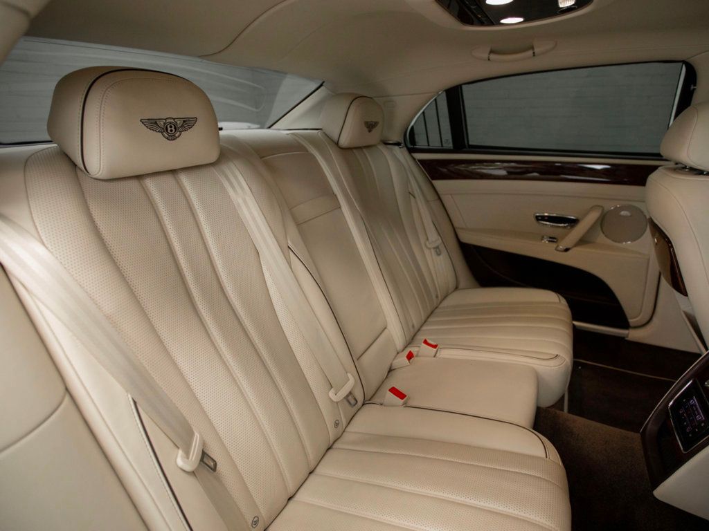2015 Bentley Flying Spur V8 photo 31
