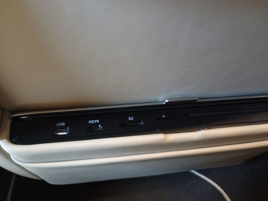 2015 Bentley Flying Spur 4dr Sedan V8 Clean Carfax Florida Car - 22935856 - 31