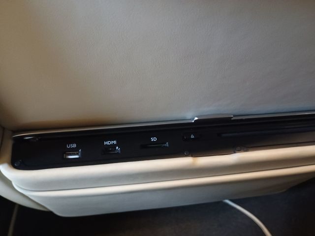 2015 Bentley Flying Spur 4dr Sedan V8 Clean Carfax Florida Car - 22935856 - 31