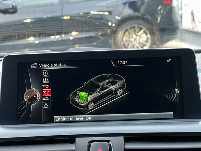 2015 BMW 2 Series M235i - 22976313 - 21