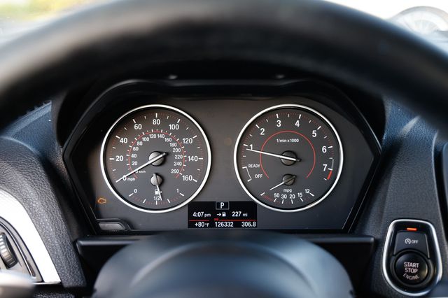 2015 BMW 2 Series M Sport - 22964584 - 32