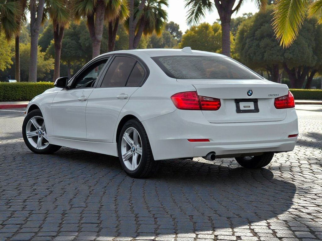 2015 BMW 3 Series 320i - 22975739 - 1