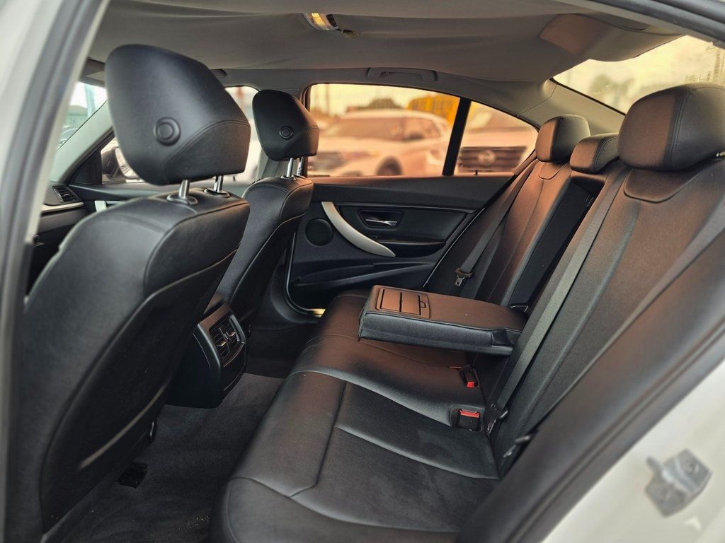2015 BMW 3 Series 320i - 22975739 - 6