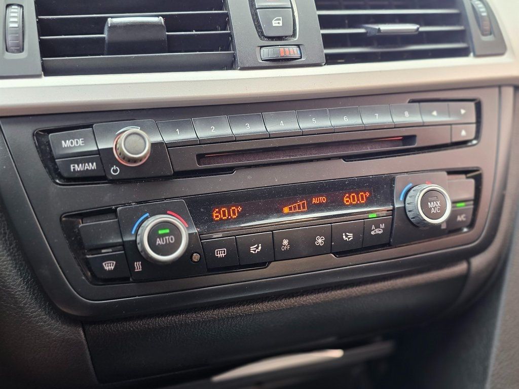 2015 BMW 3 Series 320i - 22975739 - 8