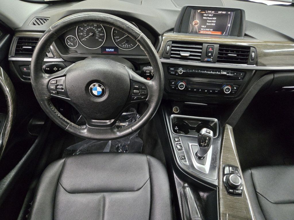 2015 BMW 3 Series 320i xDrive - 22903997 - 9