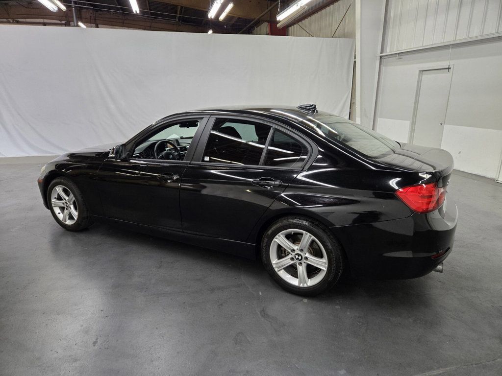 2015 BMW 3 Series 320i xDrive - 22903997 - 2
