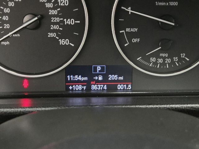 2015 BMW 3 Series 320i xDrive - 22979378 - 15