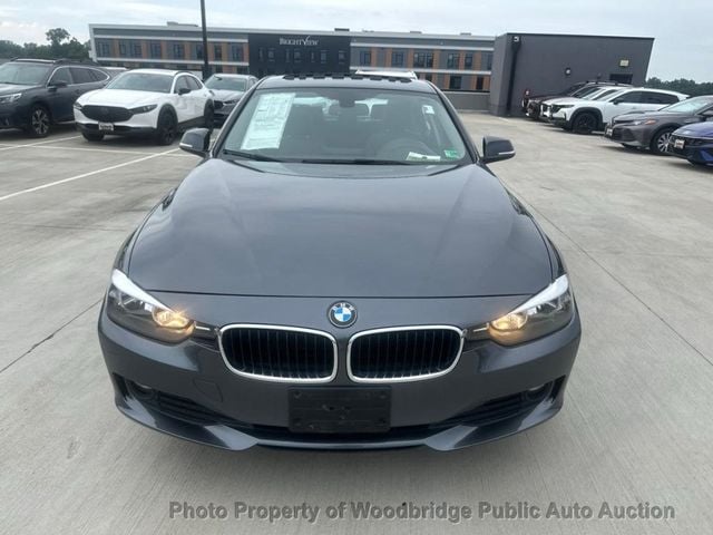 2015 BMW 3 Series 320i xDrive - 23061424 - 1