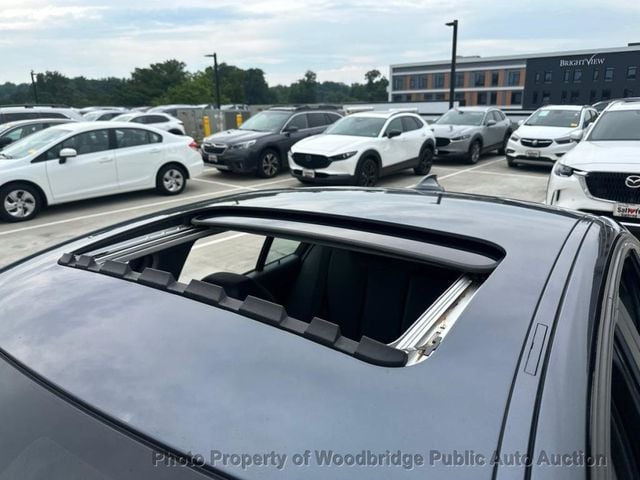 2015 BMW 3 Series 320i xDrive - 23061424 - 5