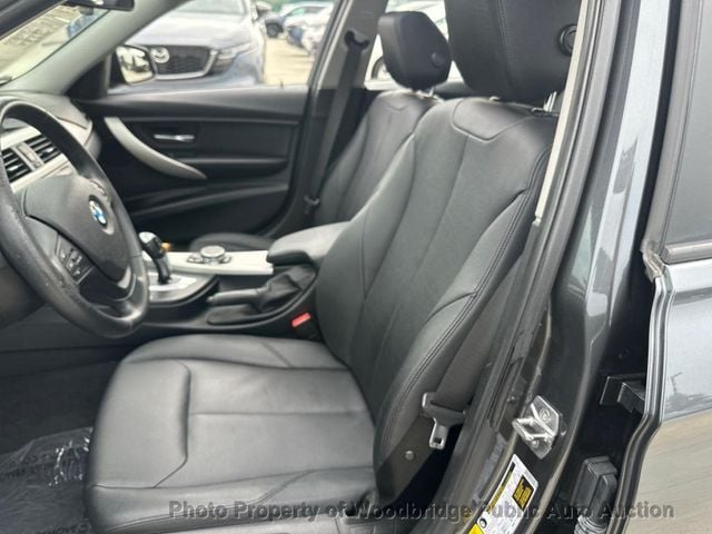 2015 BMW 3 Series 320i xDrive - 23061424 - 6