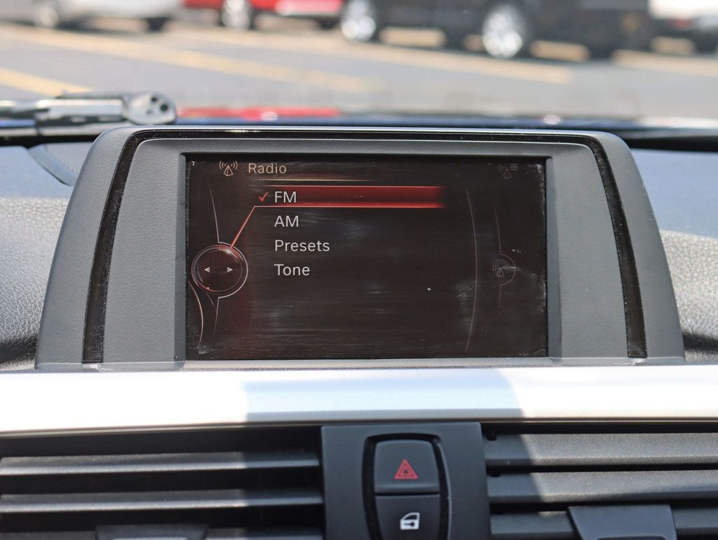 2015 BMW 3 Series 320i xDrive - 22869718 - 13