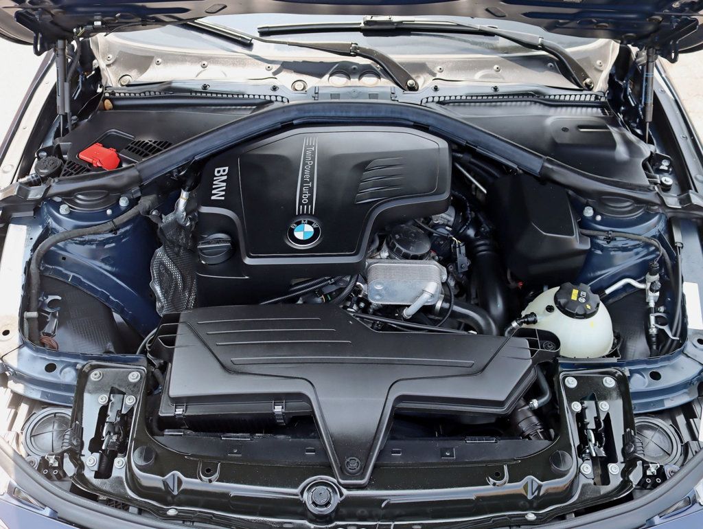 2015 BMW 3 Series 320i xDrive - 22869718 - 28