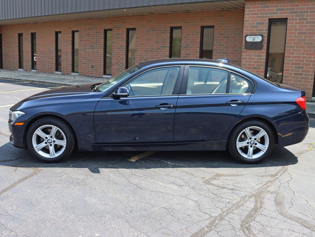 2015 BMW 3 Series 320i xDrive - 22869718 - 6