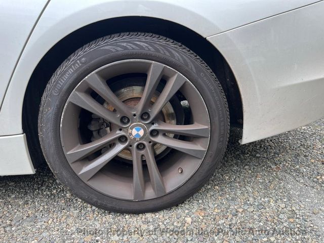 2015 BMW 3 Series 328i xDrive - 23063325 - 11