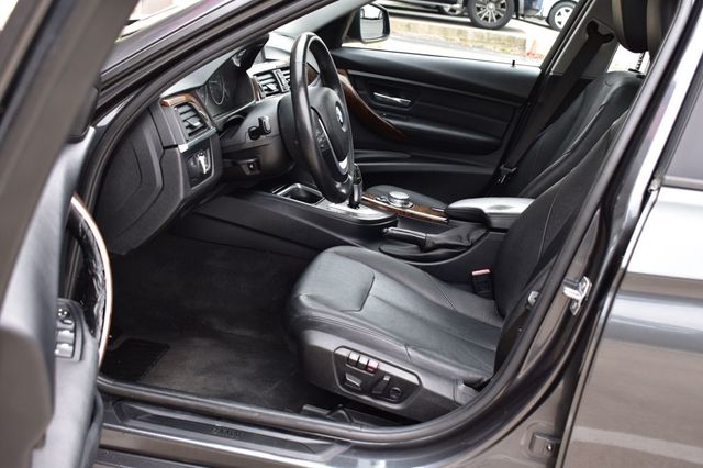 2015 BMW 3 Series 328i xDrive - 22950100 - 16