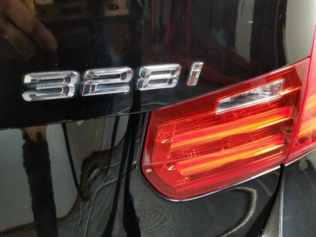 2015 BMW 3 Series 328i xDrive - 18323540 - 17