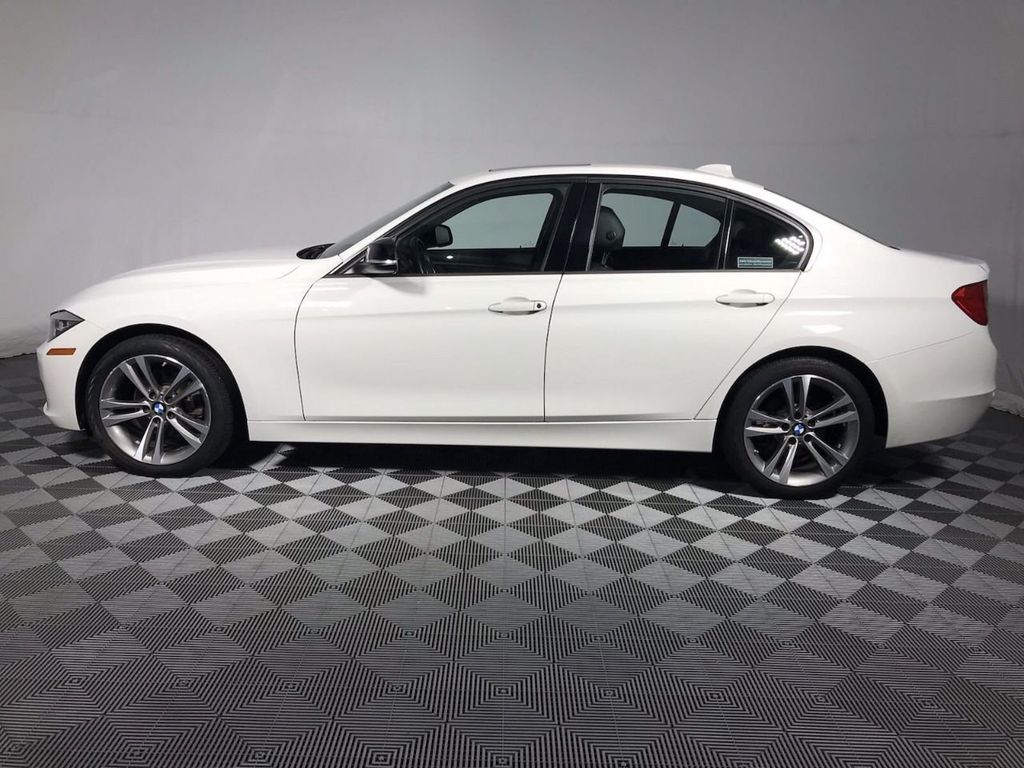 2015 BMW 3 Series 328i xDrive - 18323543 - 1