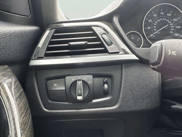 2015 BMW 3 Series 328i xDrive - 22988610 - 24