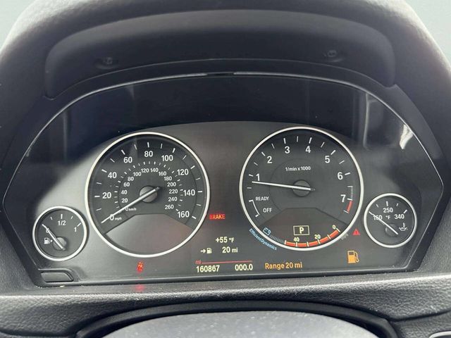 2015 BMW 3 Series 328i xDrive - 22988610 - 26