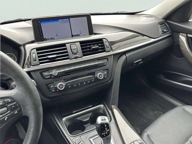 2015 BMW 3 Series 328i xDrive - 22988610 - 29