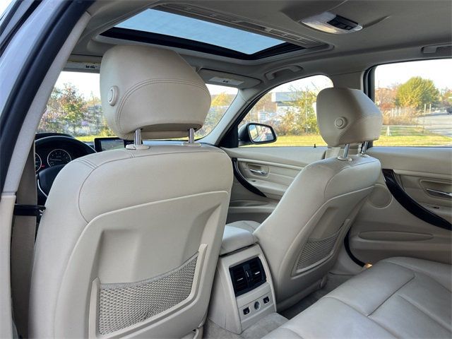 2015 BMW 3 Series 328i xDrive - 22949324 - 13