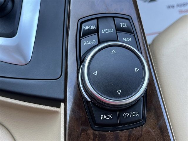 2015 BMW 3 Series 328i xDrive - 22949324 - 24