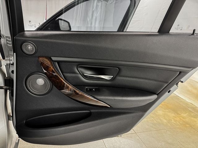 2015 BMW 3 Series 328i XDRIVE AWD PREMIUM - 23026038 - 16