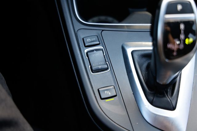 2015 BMW 3 Series 335i - M Sport - 22967994 - 38