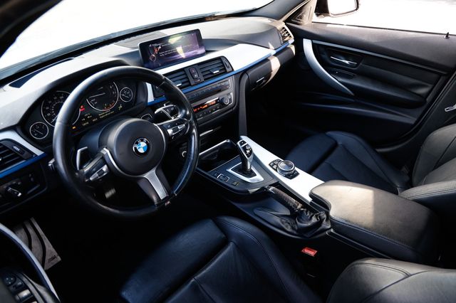 2015 BMW 3 Series 335i - M Sport - 22967994 - 3