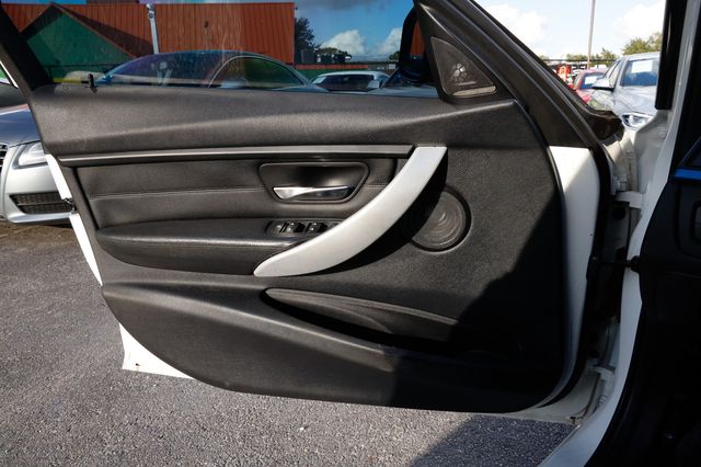 2015 BMW 3 Series 335i - M Sport - 22967994 - 42