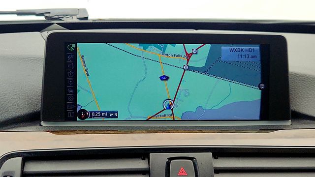 2015 BMW 3 Series 4dr Sdn 328i xDrive AWD w/ Moonroof, Touchpad Nav & Heated Seats - 23003323 - 19