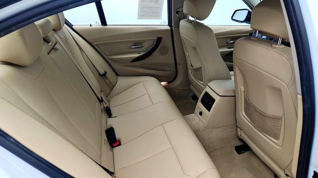 2015 BMW 3 Series 4dr Sdn 328i xDrive AWD w/ Moonroof, Touchpad Nav & Heated Seats - 23003323 - 23