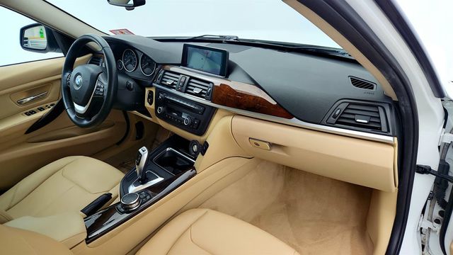 2015 BMW 3 Series 4dr Sdn 328i xDrive AWD w/ Moonroof, Touchpad Nav & Heated Seats - 23003323 - 25