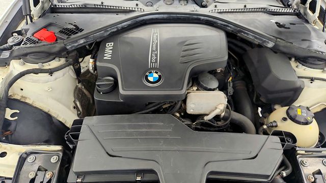 2015 BMW 3 Series 4dr Sdn 328i xDrive AWD w/ Moonroof, Touchpad Nav & Heated Seats - 23003323 - 27