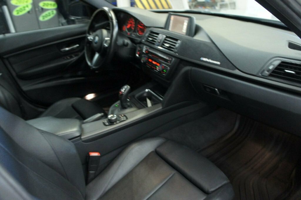 2015 BMW 3 Series M Performance Sport, 20" Perfromance wheels - 22927236 - 3